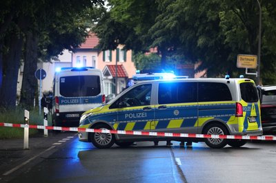 Die Straße ist abgesperrt.