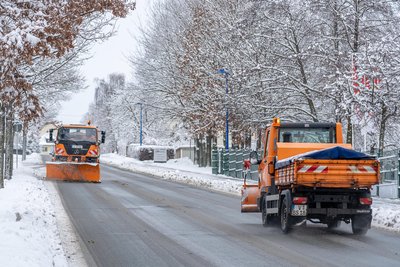 Hat der Winter mit Schnee- und Glätte zugeschlagen, sind nicht nur Straßen zu räumen.