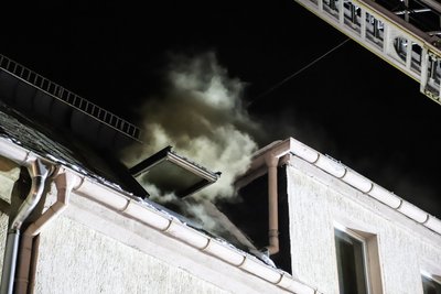 Am vergangenen Sonntagabend ist es zu einem Wohnungsbrand auf der Ziegelstraße in Aue gekommen.