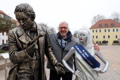 Der Präsident des Freiberger Karneval Klubs Achim Breßler (M.) regt eine Erweiterung des Silberweges an.