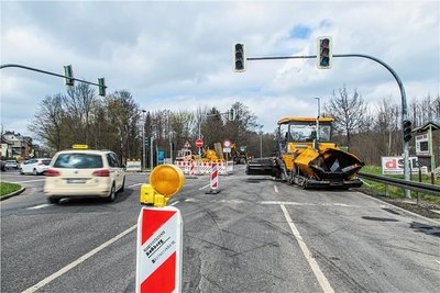 An der Kreuzung der Umgehungsstraße zur  Annaberger Straße wurde zuletzt 2021 gebaut. Nun ist die Verbindung in die Zwönitzer Innenstadt an der Reihe.