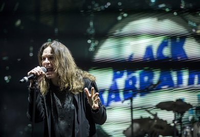Ozzy Osbourne mit seiner Band Black Sabbath in Ungarn. Am Montag wurde der Musiker 70.