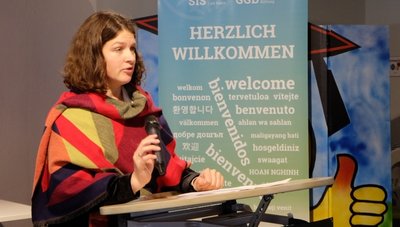 Amélie zu Eulenburg, Leiterin des Arbeitsbereichs Gedenkstätten und Erinnerungskultur bei der Bundesstiftung Aufarbeitung, sprach zur Gedenkveranstaltung in Hoheneck.
