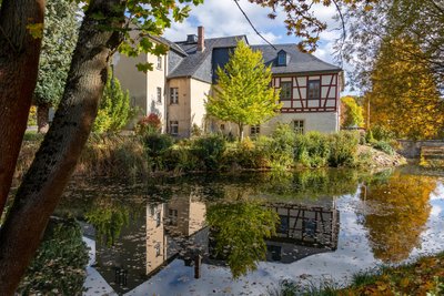 Der Herrenhaus-Umbau auf der Schlossinsel ist 2026 die größte Rodewischer Investition.