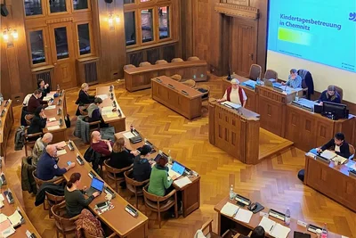 Der Jugendhilfeausschuss der Stadt Chemnitz hat am Dienstagabend die Pläne zur Schließung mehrerer Kindertagesstätten einstimmig abgelehnt. 