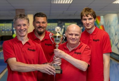 Jens Petzold, Michael Stellmaszyk, Uwe Stagge und Philipp Harzendorf (v. l.) haben erstmals den Bezirkspokal nach Rochlitz geholt. 