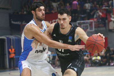 YORDAN MINCHEV: Der Turm in der Schlacht von Athen. Starke 11 Rebounds, dazu 4 Assists und immer wieder Kampfgeist bis zum Umfallen. Er zeigt, dass er auf der Center-Position eine gute Alternative sein kann – und ja auch muss. Note: 2+.