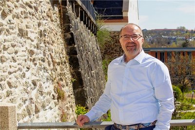 Steffen Zenner (CDU), Bürgermeister für Bildung, Kultur und Sport - gilt als Favorit.