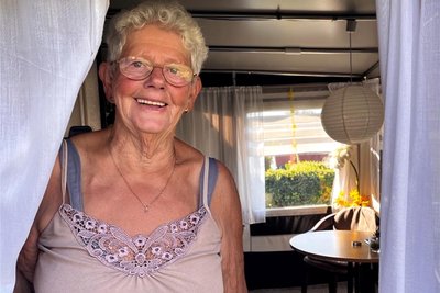 Maria Ende, 78, Dauercamperin seit 1979. Morgens halb acht geht sie schwimmen. 