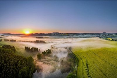 Mit seinem Frühlingsbild "Zwischen Schlettau und Elterlein" beteiligte sich Sven Wagner aus Annaberg-Buchholz an einem der Vorjahreswettbewerbe. Die aktuelle Frühjahrsrunde läuft bis 14. Juni.