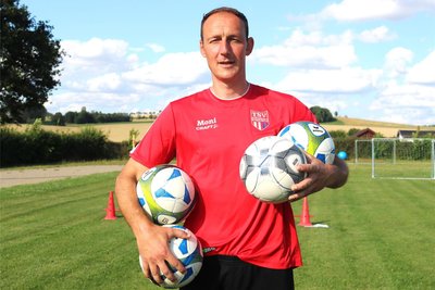 Mirko Richter ist beim Fußball-Mittelsachsenligisten TSV Großwaltersdorf/Eppendorf ab sofort als Trainer der "Herr der Bälle".