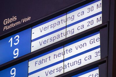 Welche Rechte haben Fahrgäste, wenn der Zug verspätet ist oder ganz ausfällt?