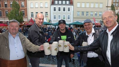 Bier darf auf dem Stadtfest in Werdau nicht fehlen.