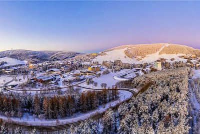 Blick auf Oberwiesenthal. In der Stadt am Fichtelberg gibt es für dieses Jahr einige wichtige Projekte. 