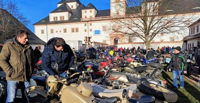 Bei bestem Wetter platzte das Schloss Augustusburg fast aus allen Nähten. 