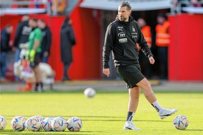 Plötzlich Cheftrainer: Für Robin Lenk ist das nicht neu. 