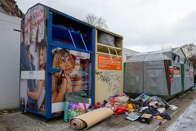 An der Böhlerstraße befand sich zuletzt noch ein Altkleidercontainer.