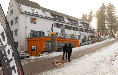 Im Frühjahr 2022 sollen der Umbau und die Modernisierung des K1-Sporthotels in Oberwiesenthal beginnen. 