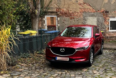 Es war dieser Mazda, der Mitte Februar in Geyer gestohlen worden ist. Er war einmal ein Geschenk einer Tochter an ihre Mutter.