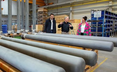 Betriebsrundgang: CDU-Kreischef Sven Liebhauser (links), Geschäftsführer Matthias Wolf und die CDU-Landtagsabgeordnete Susan Leithoff.
