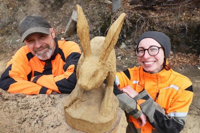 Mandy Quanz und Enrico Kletke aus Mittweida fanden über das Schnitzen zueinander.