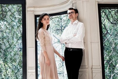 Am Klavier steht Grzegorz Warzecha als bewährte Partnerin Monika Ulanska zur Seite. 