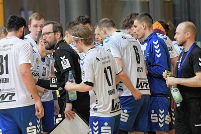 Aues Trainer Stephan Just muss seine Truppe nun fest einschwören. Gegen Vinnhorst diesen Sonntag ist der EHV zum Siegen verdammt, wenn es mit dem Aufstieg in Liga 2 etwas werden soll. 