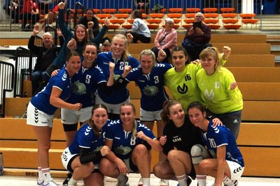 Grund zum Jubel: Die Handballerinnen des VfB Flöha stehen in der 2. Runde des Regionspokals. Im mittelsächsischen Duell gegen Weißenborn II setzten sie sich mit 27:24 durch.