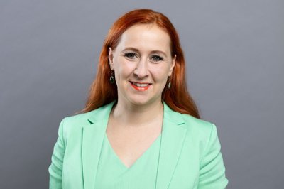 Grünen-Fraktionschefin Franziska Schubert sieht sich in ihrem Frage- und Auskunftsrecht als Abgeordnete verletzt. (Archivbild)