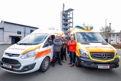 Um die Fahrzeuge abzuholen, sind Mitglieder des Rotary-Clubs aus Großbritannien nach Plauen gereist: Tony Preston, Wozza, Andrew Miller, Jack Preston, Peter Chilcott (von links).
