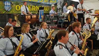Fünf Uraufführungen hatte das Musikkorps Olbernhau beim ersten Auftritt in petto. 