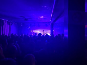 Körnig und intensiv: Betterov live im zu kleinen Leipziger "Naumanns".