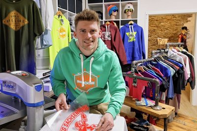 Ron Richter, Inhaber des Unternehmens "B2BA Clothing".