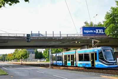 Über diese Brücke an der Annaberger Straße führt der Südring. Die Stadtverwaltung schlägt vor, sie aus den Mitteln des Sondervermögens zu sanieren.