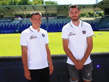 Die beiden Neuen des FC Erzgebirge Aue: Gaëtan Bussmann (l) und Florian Ballas. 