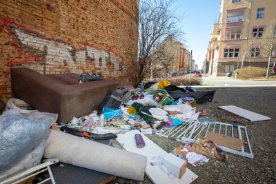 Illegal abgelegter Müll führte die Mängelmeldungen in Plauen im Jahr 2025 an.