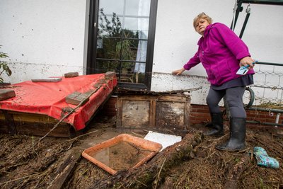In der Langenberggasse 14 in Plauen bei Familie Uthe: Selbst den Sandkasten für das kleine Enkelkind hat es fortgerissen.