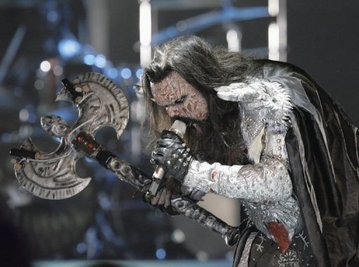 Der Eurovision Song Contest ist seit langem auch ein Treffpunkt für skurrile und ungewöhnliche Künstler. In manchen Ländern gab es deshalb erregte Debatten - doch die meisten Zuschauer scheinen vor allem belustigt von den Paradiesvögeln des ESC.