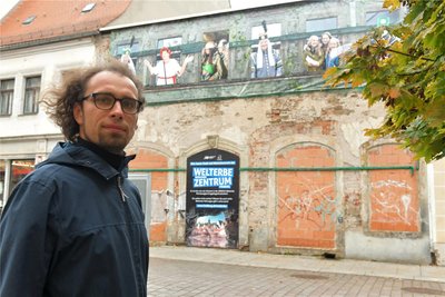 Baubürgermeister Martin Seltmann in der Petersstraße, wo das Welterbezentrum entstehen soll.