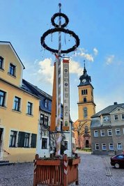 Der Maibaum in Augustusburg wird am 30. April aufgestellt. 