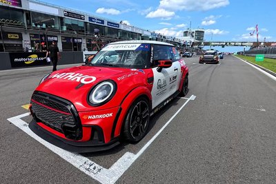 Der Mini Cooper vom Saisonauftakt sollte dem 18-jährigen Schwarzenberger auch beim Finale Glück bringen.