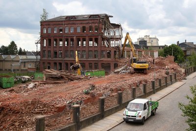 Die Nadel- und Platinenfabrik auf der Antonstraße hat Industriegeschichte erzählt. Dennoch wurde sie abgerissen.
