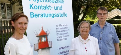 Susanne Fischer (l.), die Leiterin der Psychosozialen Kontakt- und Beratungsstelle in Glauchau, mit Gudrun Schneider und Matthias Lory. 