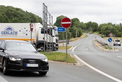 Im Laufe der Bauarbeiten ist auch eine zeitweise Teilsperrung der Anschlussstelle Plauen-Ost in Fahrtrichtung Hof geplant.