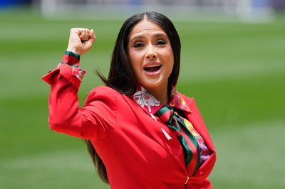 Schauspielerin Salma Hayek trat als WM-Botschafterin auf.