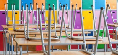 Viele Klassenzimmer müssen im Erzgebirgskreis ab Montag wieder leer bleiben. 