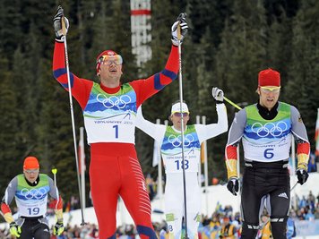 Axel Teichmann (r.) musste sich nur Petter Northug geschlagen geben