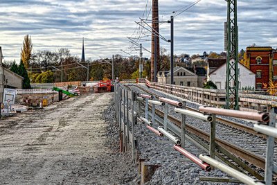 Der Wechsel der Bahnschwellen in Crimmitschau erfolgt ab 7. Januar auch in den Nachtstunden.