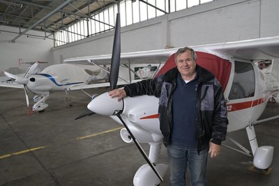 Joachim Lenk vom Aero-Club betrachtet Drohnen mit großer Skepsis.