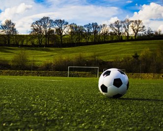 Leere Plätze, leere Hallen, leere Matten: Am Wochenende läuft im lokalen Sport längst nicht mehr alles. Was danach wird, weiß keiner. 